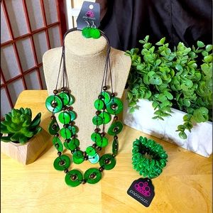 Multilayered green wooden beaded necklace adjustable strap & matching bracelet